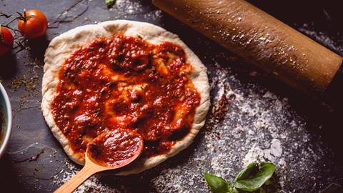 Pizza making class.