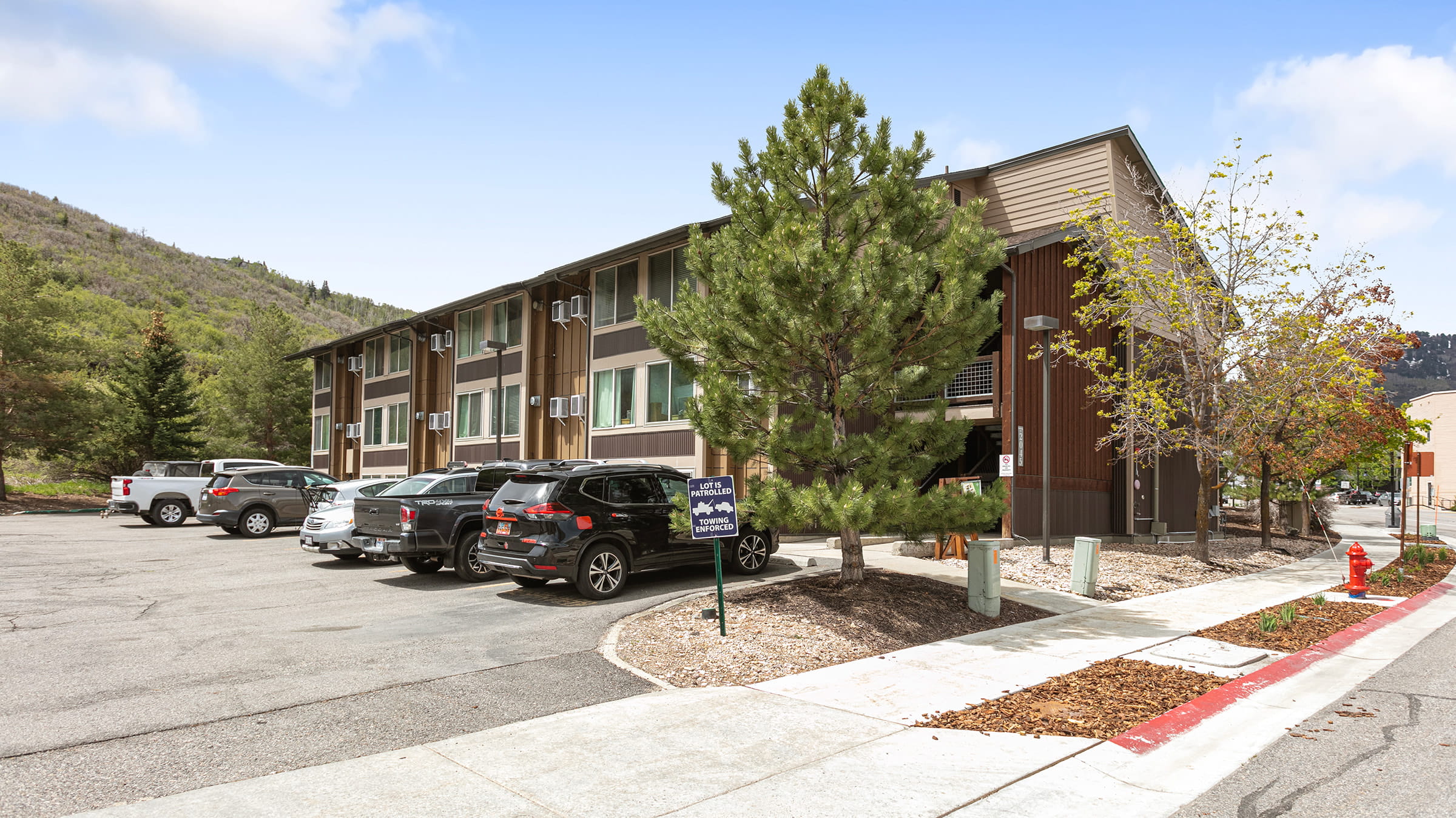 Image of exterior Prospector employee housing.