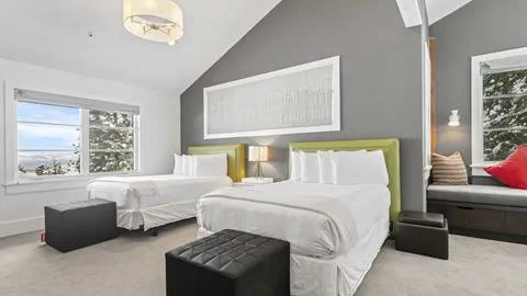 6977 Silver Lake Drive bedroom