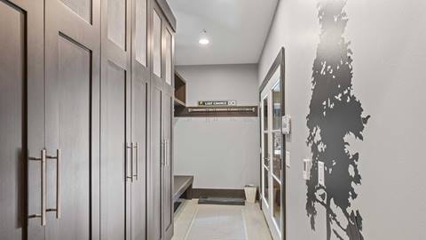 6977 Silver Lake Drive ski lockers