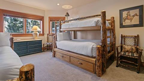 7780 Sterling Drive bedroom