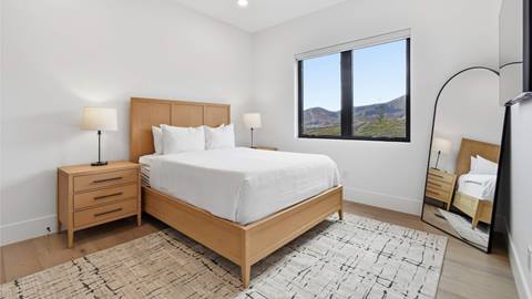 Bedroom in Deer Valley's luxury lodging property, Amanti Lago 11346.