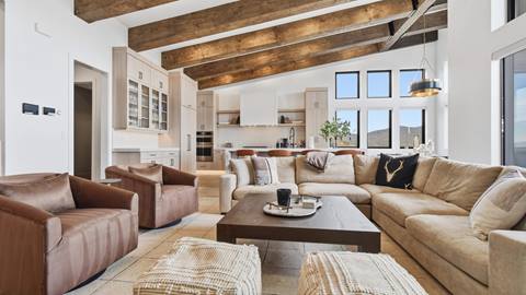 Living room sectional in Deer Valley's luxury lodging property, Amanti Lago 11346.