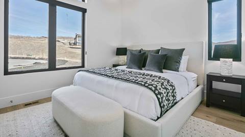 Bedroom in Deer Valley's lodging property Amanti Lago 1757.