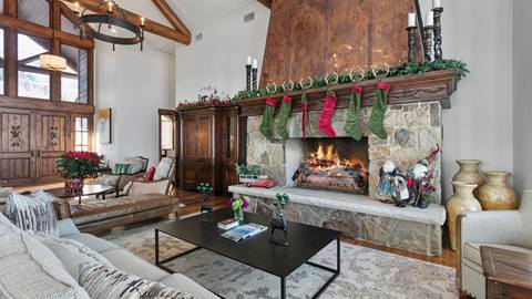 Deer Crest 3127 Living Room