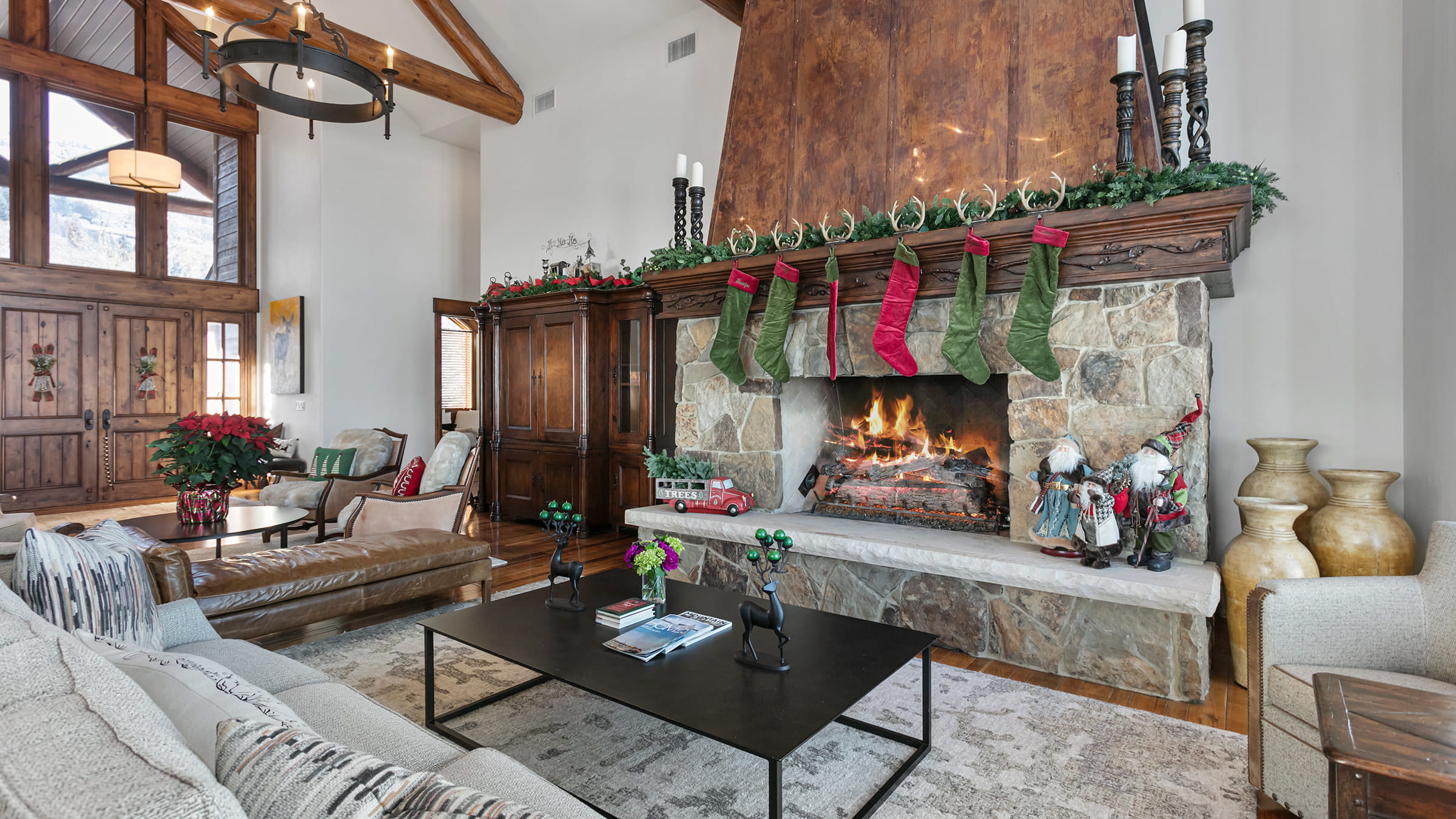 Deer Crest 3127 Living Room