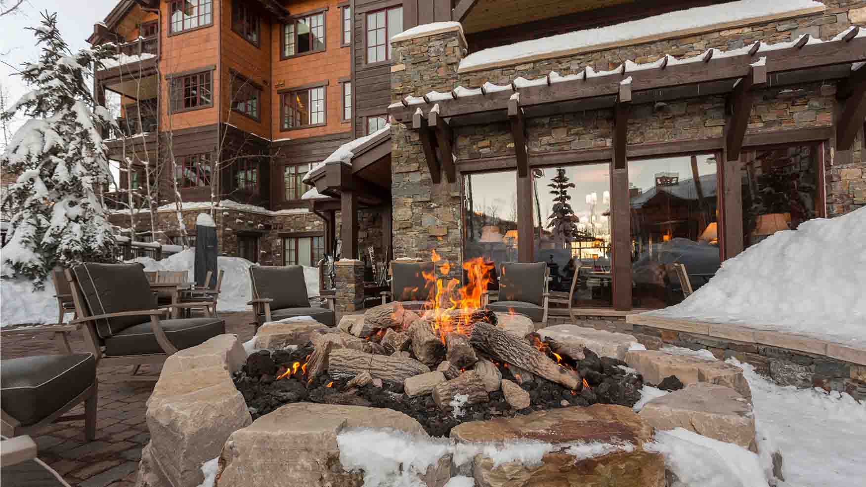 Flagstaff Lodge Outdoor Firepit