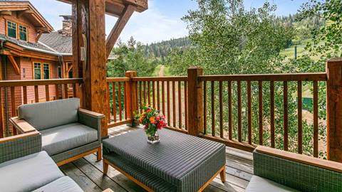 Grand Lodge 502 Deck Summer