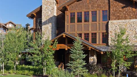 Shooting Star Summer Exterior