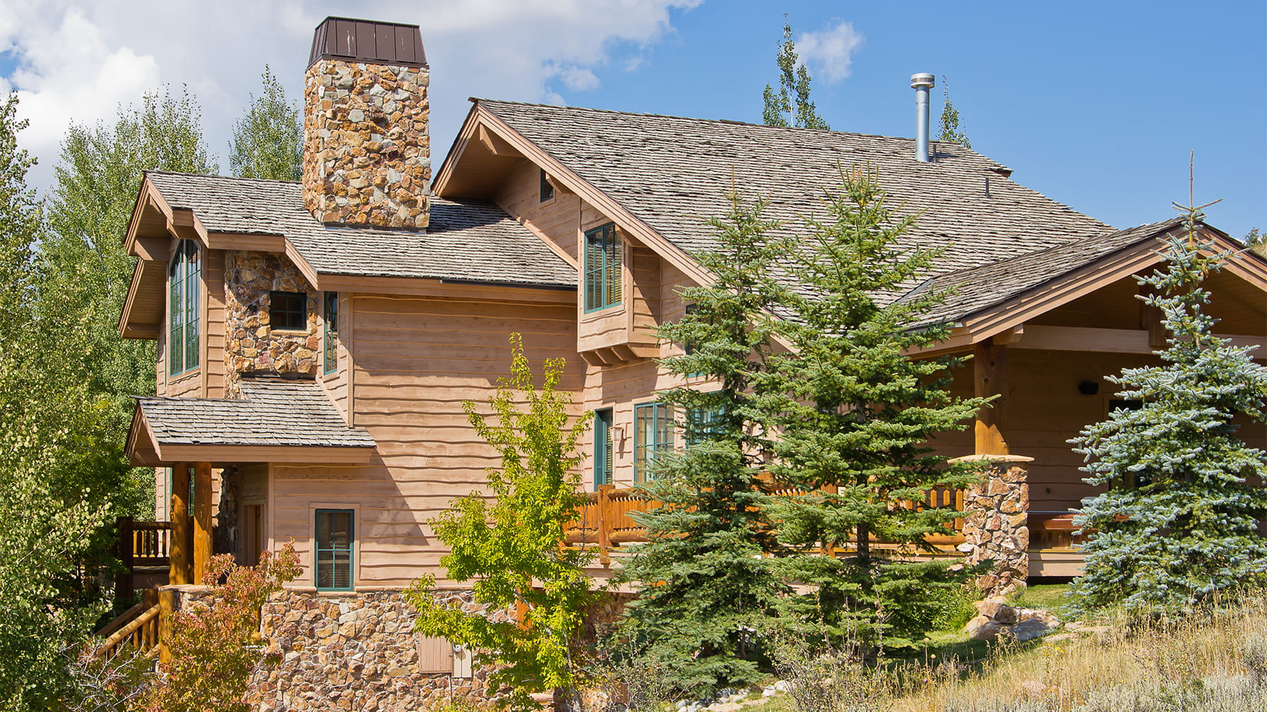 Thistle Summer Exterior
