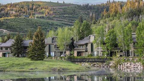 Deer Valley lodging property Lakeside exterior in the summer.