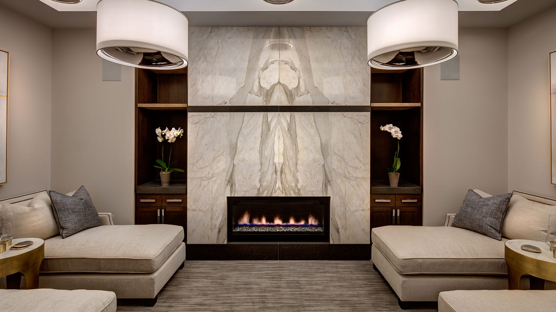 Stein Residences Interior area with fireplace a chaise lounges