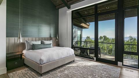 Moonshadow 8927 bedroom