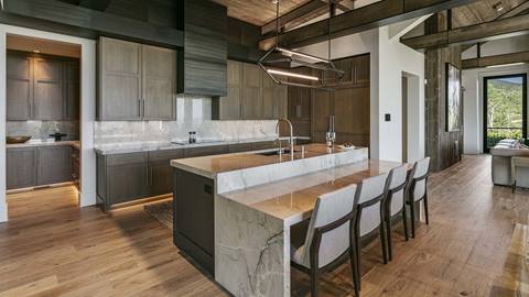 Moonshadow 8927 kitchen