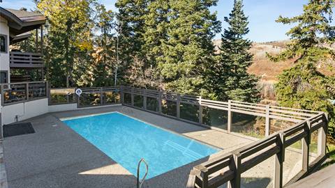 Ontario Lodge common area pool