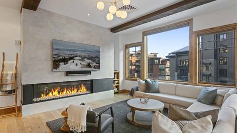 Living room at Silver Strike 506