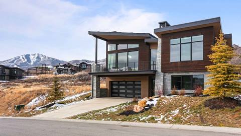 SkyRidge 31 exterior