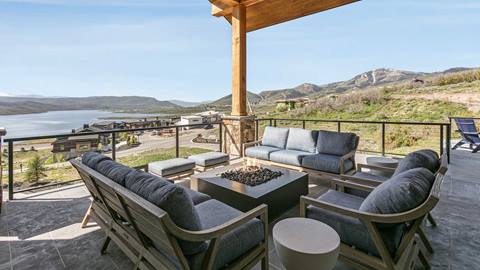 Deer Valley lodging property SkyRidge 11981 private deck with view in the summer