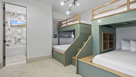 SkyRidge 1199 bedroom