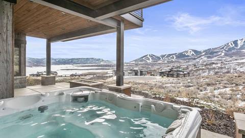 Private hot tub with view of Jordanelle at Deer Valley's lodging property SkyRidge 1199