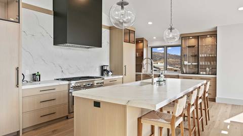 SkyRidge 1199 kitchen