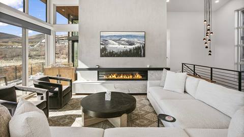 SkyRidge 1199 living room