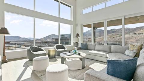 Living room at Deer Valley lodging property SkyRidge 1245