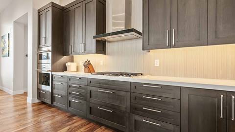 Kitchen in SkyRidge 1307.