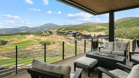 Deer Valley lodging property SkyRidge 1491 outdoor patio furniture