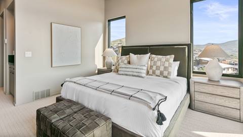 SkyRidge 1585 bedroom 2
