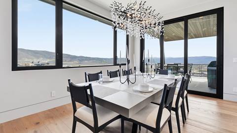 Dining room in Deer Valley's luxury lodging property SkyRidge 1708.
