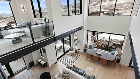 SkyRidge 18 multi-level interior