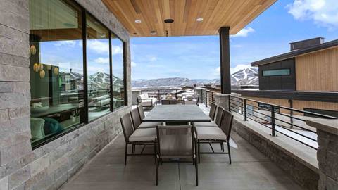 SkyRidge 18 outdoor dining table