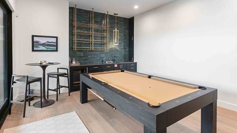 SkyRidge 18 pool table