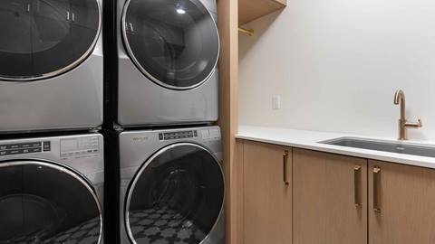 SkyRidge 1718 laundry