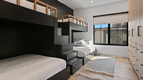 SkyRidge 1843 bunk room