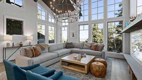 Living room at Stag 9