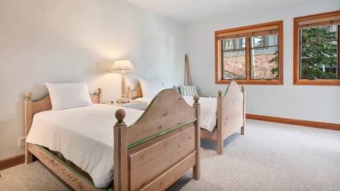 Stag 37 double twin bedoom