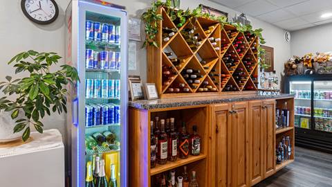 The Lodges at Deer Valley General Store offers the essentials, snacks, and various beverages.