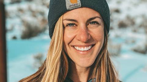Headshot of artist, Anna Moore