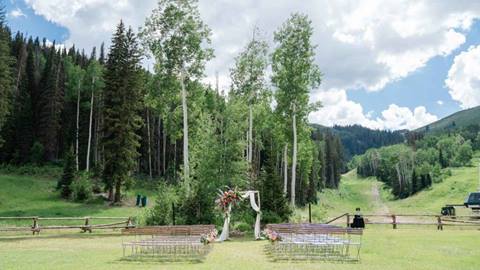 Empire Canyon Lodge summer wedding ceremony