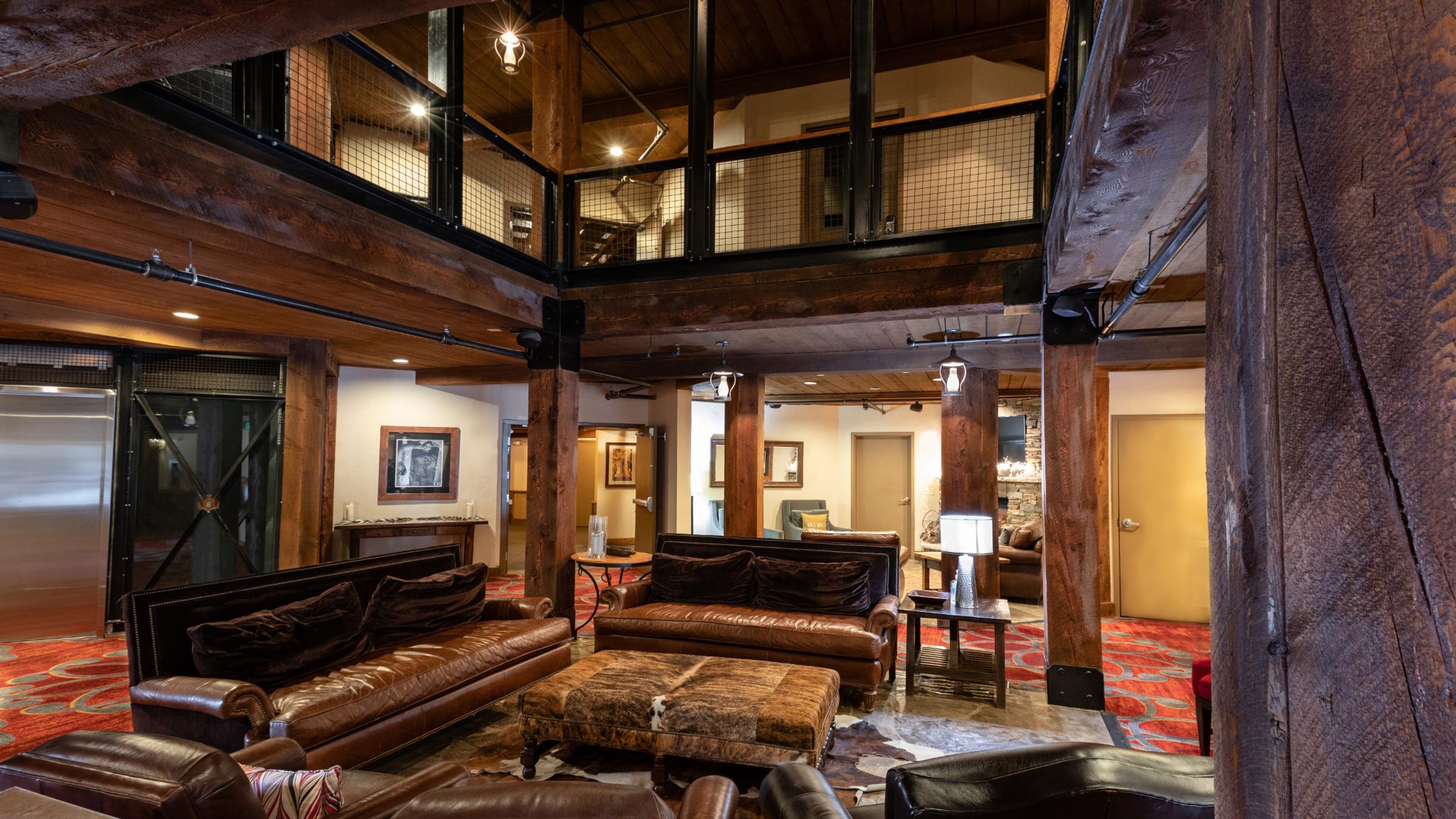 Silver Baron Lodge indoor common area