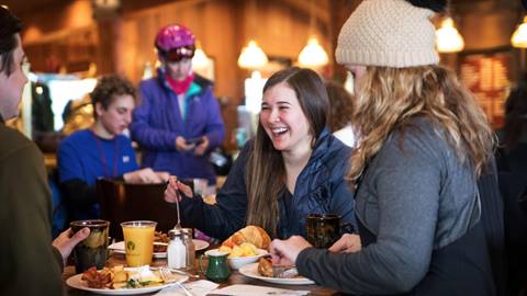 Guests dining at Fresh Tracks Kitchen