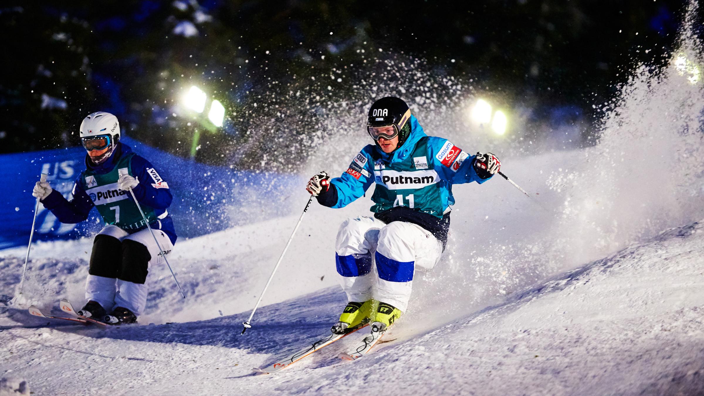 Dual mogul competition at FIS Freestyle Ski World Cup