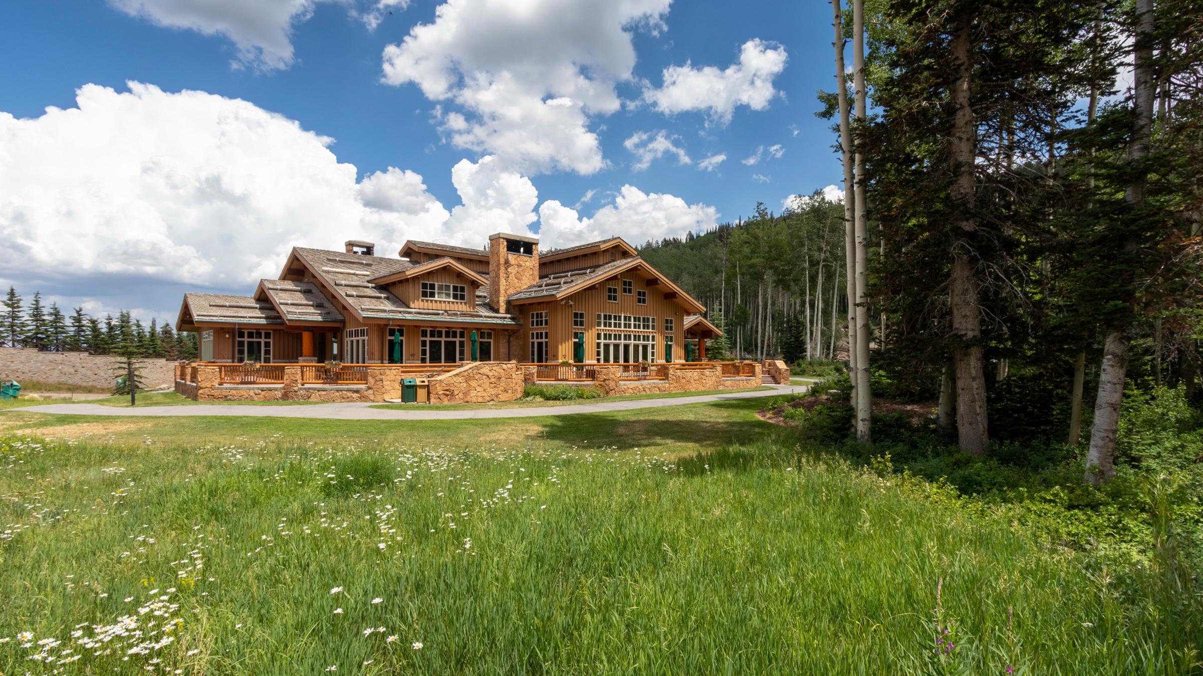 Empire Canyon Lodge summer exterior