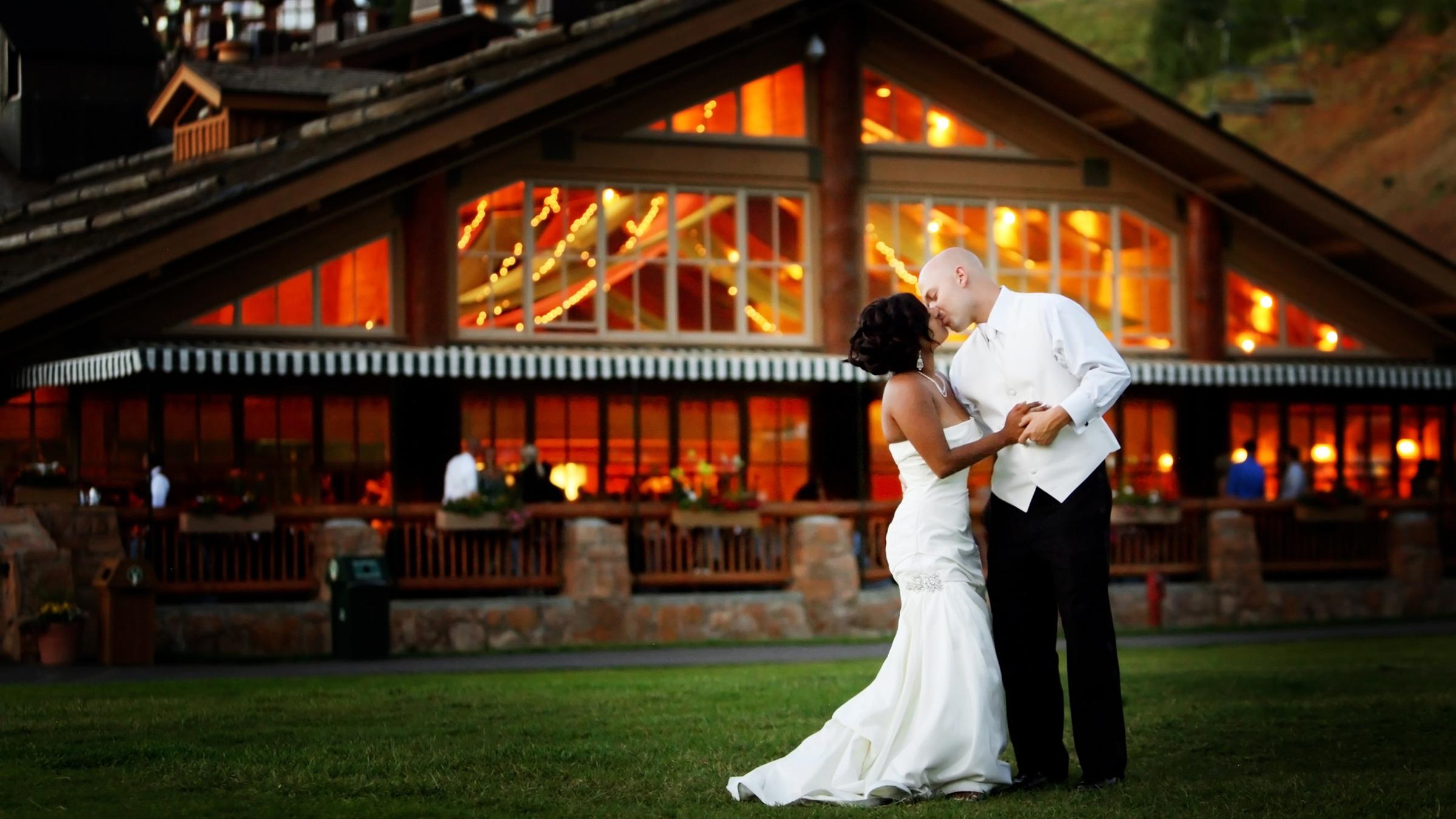 A bride and groom getting married at Deer Valley Resort