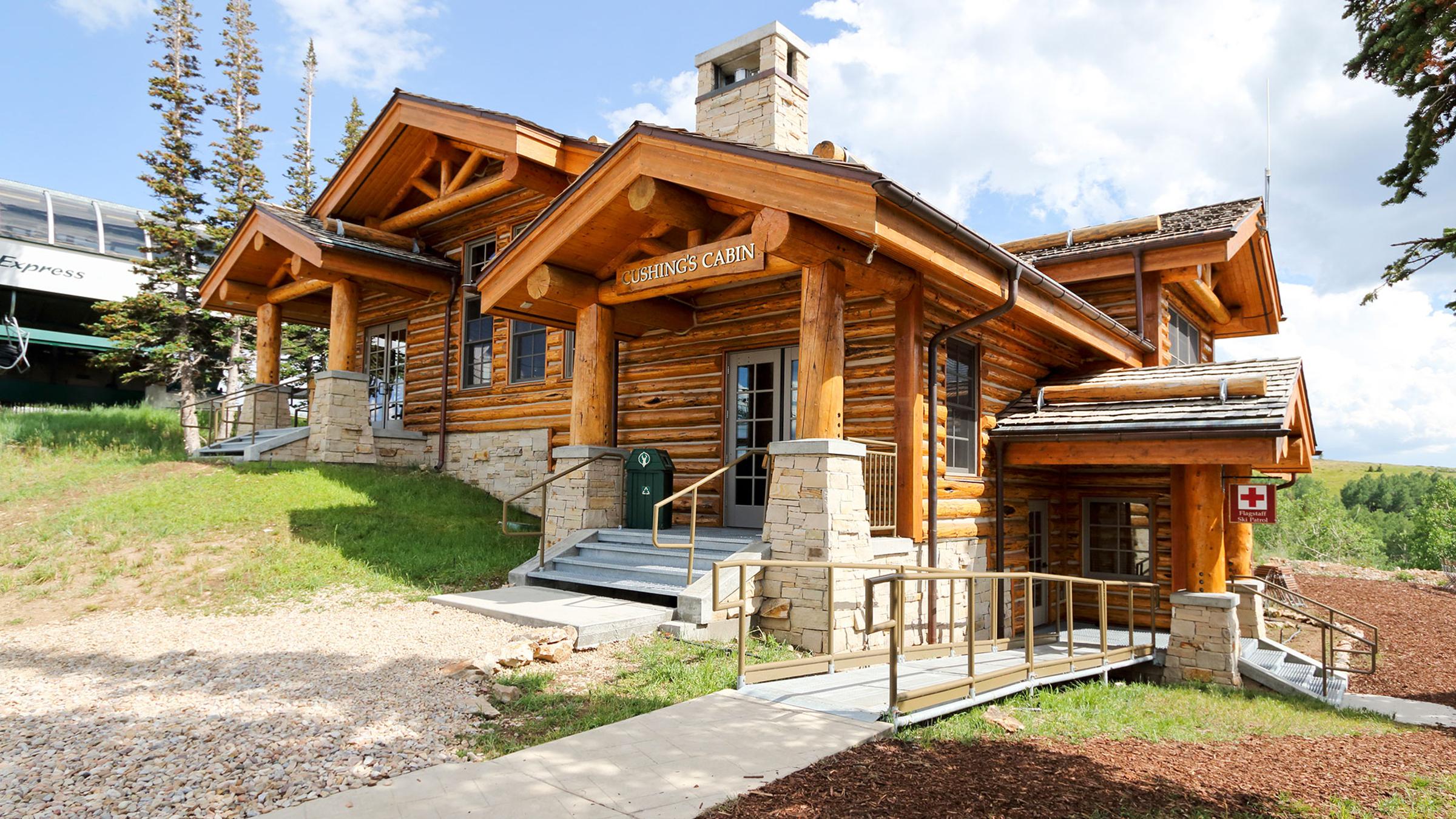 Cushings Cabin summer exterior
