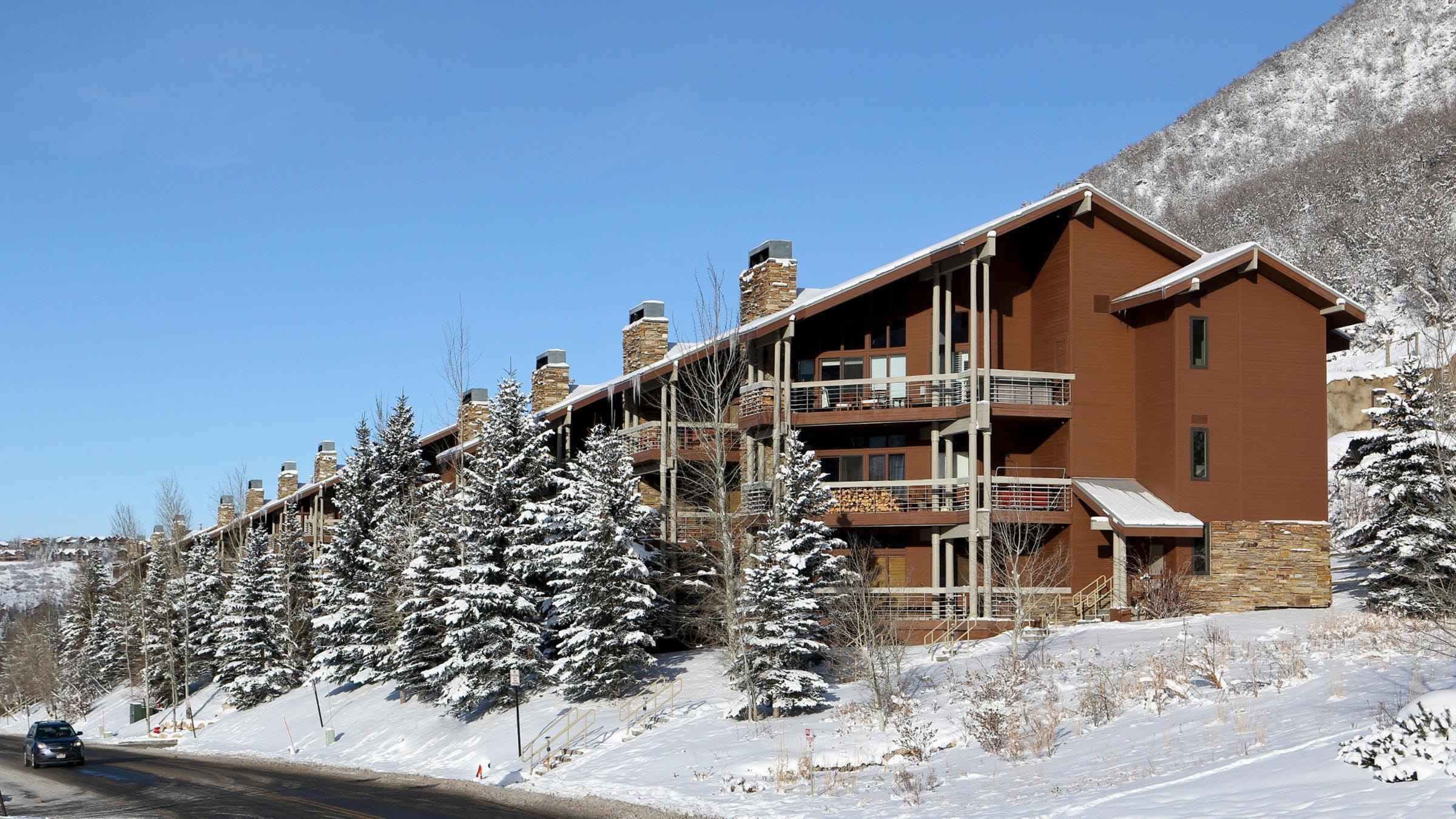 Powder Run winter exterior