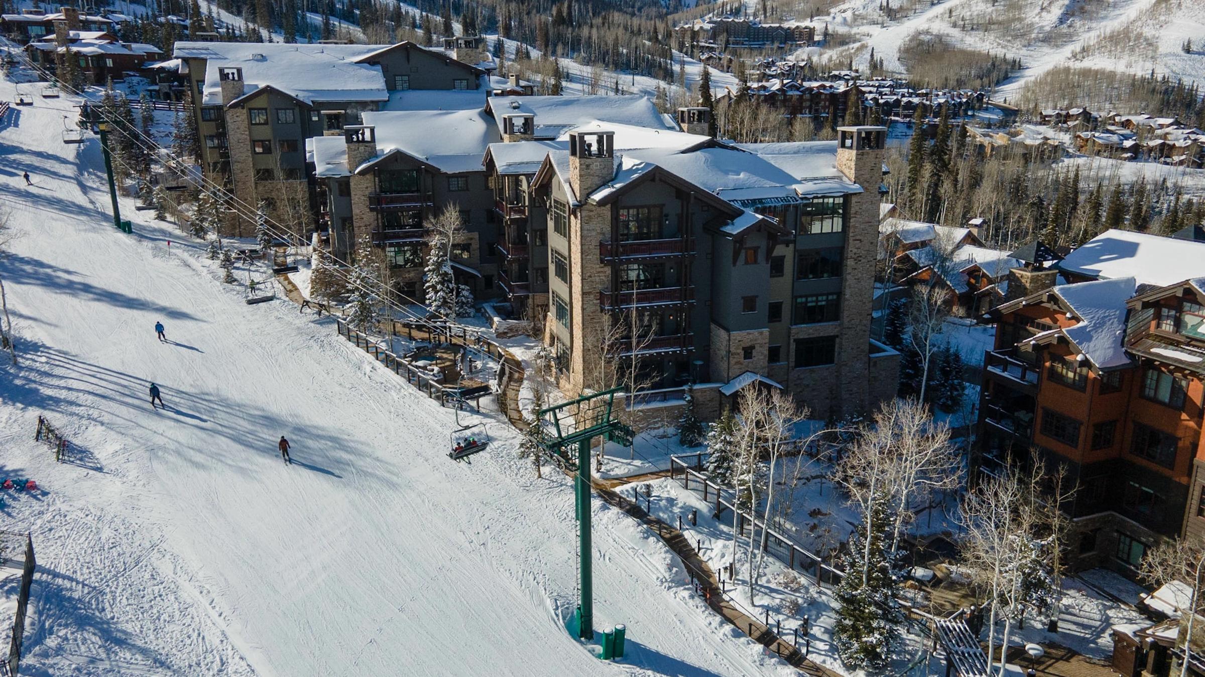 Arrowleaf Lodge exterior in the winter