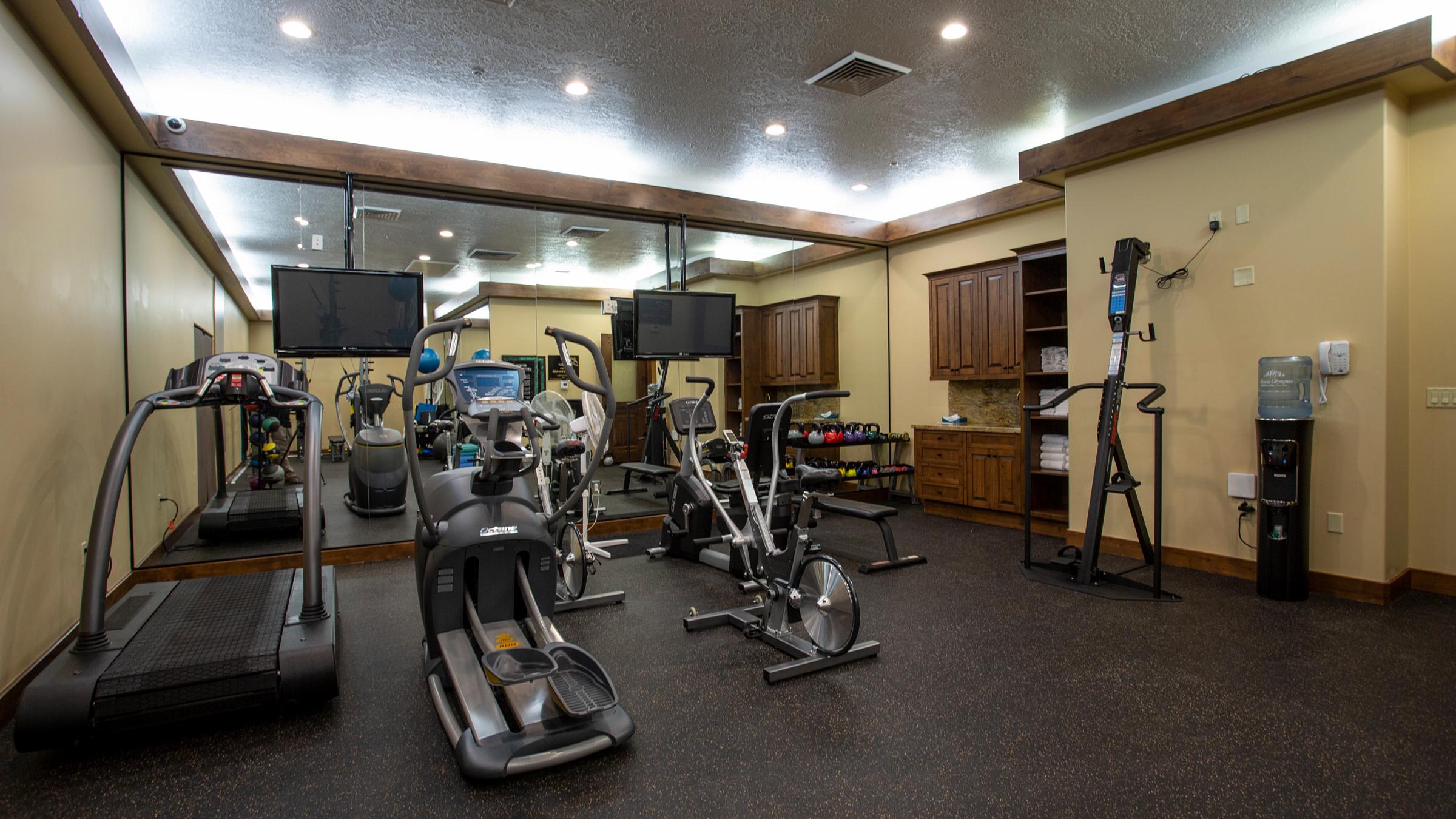 Fitness room at Black Diamond Lodge